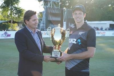 Santner, Mitchell score unbeaten half-centuries as New Zealand thrash Netherlands
