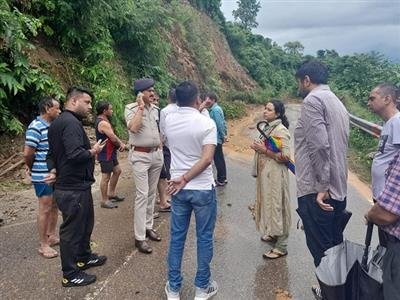 Two people lost their lives due to rain in kangra district 