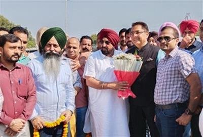 Aman Arora lays foundation stone of Udyog Seva Kendra at Dera Bassi