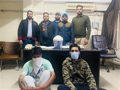 Two associates of gangster Rajan Bhatti held from Bathinda ; two illegal weapons recovered