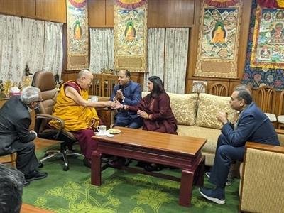 Himachal Pradesh Chief Minister Jai Ram Thakur Pays Courtesy Call on His Holiness the Dalai Lama