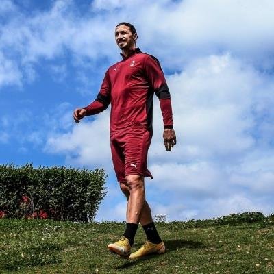 Ibrahimovic announces retirement from football