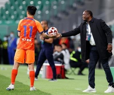Beijing Guoan sack coach Stanley Menzo