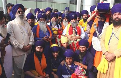 After setting up cantonment of Nihang Singhs in America, Baba Balbir Singh returned to Punjab