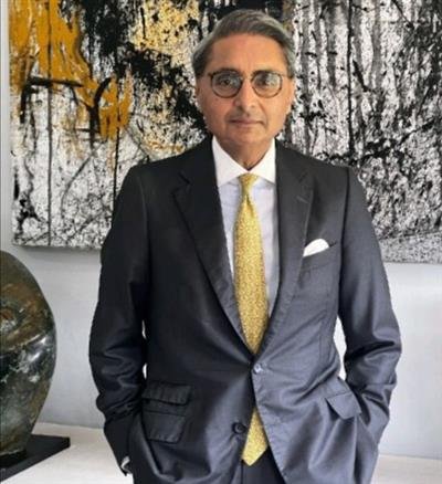 Indian tycoon, son among six killed in Zimbabwe plane crash