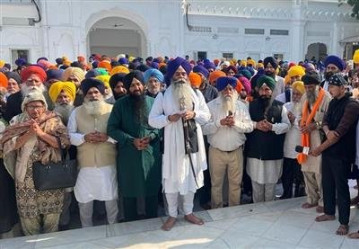 Large numbers devotees performed Ardas at Takht Sri Kesgarh Sahib Anandpur sahib for the release of Sikh detainees