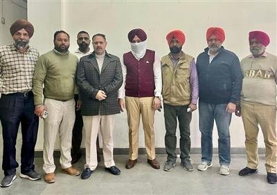 Punjab VB nabs XEN PUDA for taking Rs 20,000 bribe for running milk booth