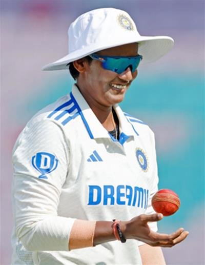 Deepti Sharma and Pat Cummins named ICC Player of the Month for December 2023