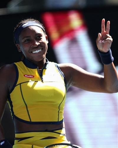 Australian Open: Gauff outlasts Kostyuk for first semifinal in Melbourne