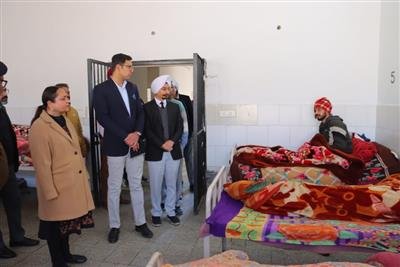 Chairman-cum-District and Sessions Judge of DLSA Ms. Harpreet Kaur Randhawa visited the jail to identify juvenile prisoners and inmates