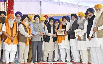 Sukhbir Badal appeals for unity under the flag of the SAD to counter enemies of the Sikh Panth