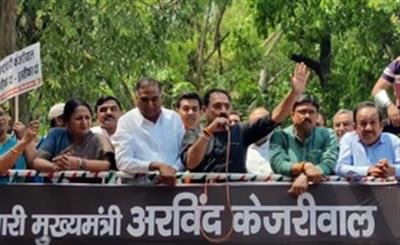 Delhi BJP leaders stage protest, seek CM Kejriwal’s resignation