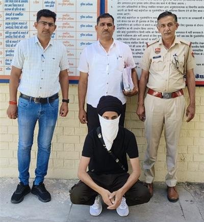 Accused arrested in case of duping youth of Rs 30 lakh in the name of sending him abroad.