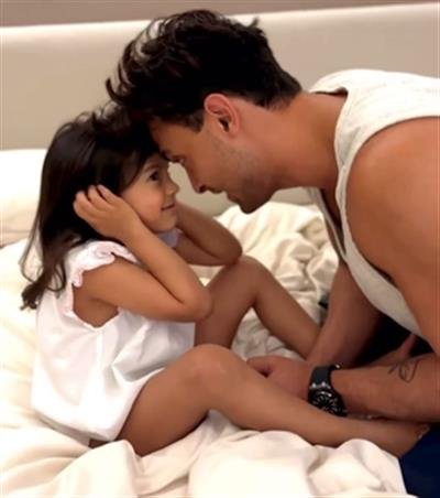 Aayush Sharma, daughter Ayat match tunes to 'Pehla Ishq' amid 'Ruslaan' promos