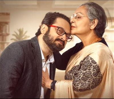 Raakhee Gulzar wore bangles during downtime to stay in the skin of 'Aamar Boss’ character