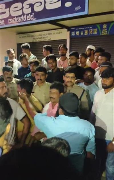 K'taka police station attack: 25 arrested, 30 detained