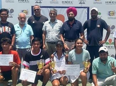 Shanker Heisnam and Mahika Khanna lift singles titles
