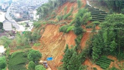 4 killed, 2 missing after torrential rains in China