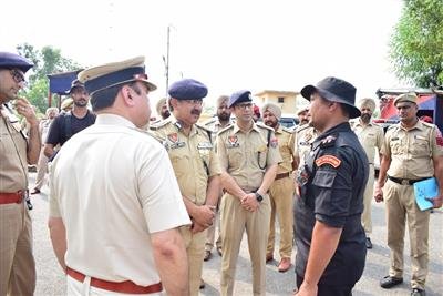Punjab police enhances level of security in Pathankot and border areas in view of Amarnath Yatra and recent infiltration bid