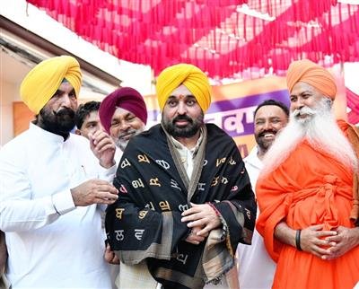 Punjab CM Bhagwant Mann held four public meetings in Jalandhar West, appealed to the people to make the AAP candidate win