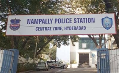 One injured as police open fire on armed robbers in Hyderabad