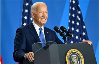 From pinnacle of presidency, Biden saw political career melt in pool of pathos