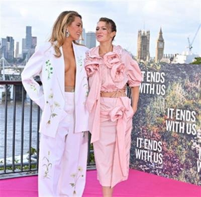 Blake Lively encounters wardrobe malfunction at London photocall, handles it like a pro