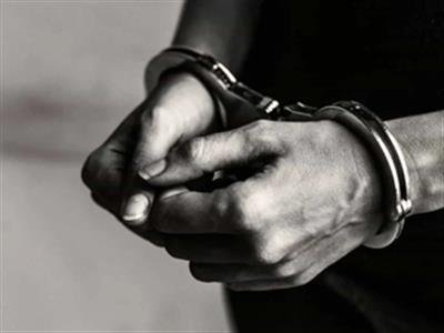 Gujarat: Man duped of Rs 55.36 lakh on pretext of petrol pump dealership