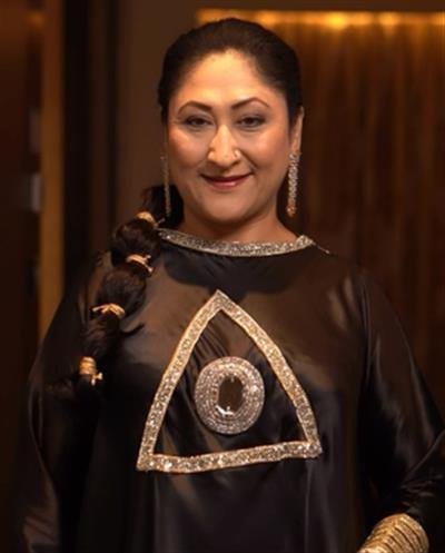 Jayati Bhatia along with niece takes bold steps to educate and empower young girls