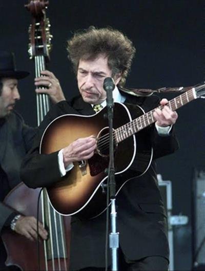 Bob Dylan’s 'Mr. Tambourine Man' lyrics sold for over $500, 000