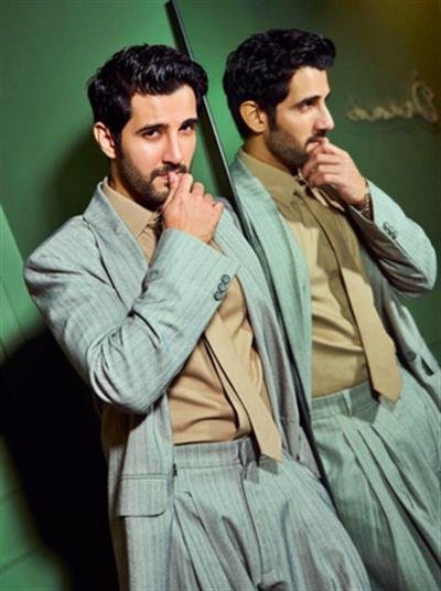 Aditya takes on responsibility of educating underprivileged girls on National Girl Child day