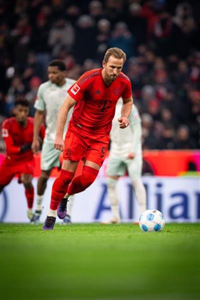 Kane powers Bayern past Bremen in Bundesliga