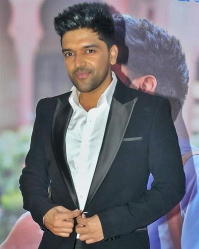 Guru Randhawa calls his first indie album a ‘gift’ to his fans