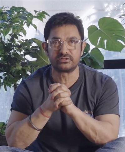 Aamir Khan shares how being thrown out of a play led him to his first film role