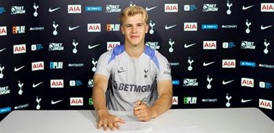 Lucas Bergvall signs new six-year contract with Spurs