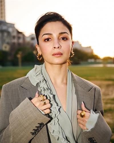 Alia Bhatt reveals what’s in her bag as she jets off to Cannes