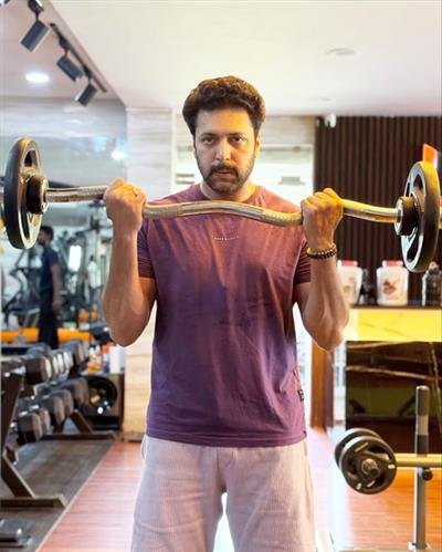 Gotta keep going, says Ravi Mohan as actor hits gym to shed 12 kilos for 'Karathey Babu'