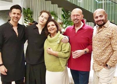 Hrithik, Rakesh Roshan 'welcome' K-pop idol Jackson Wang