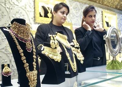Crisil suggests excluding gold from India’s core inflation index for clear domestic trends
