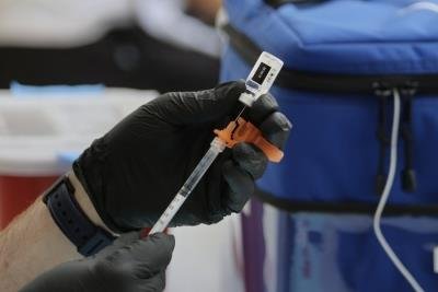 Bangladesh faces COVID-19 vaccine shortage amid new variant surge