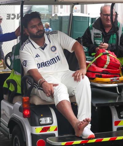 4th Test: Despite foot fracture, Pant still wishes to come out to bat at Old Trafford, reveal sources