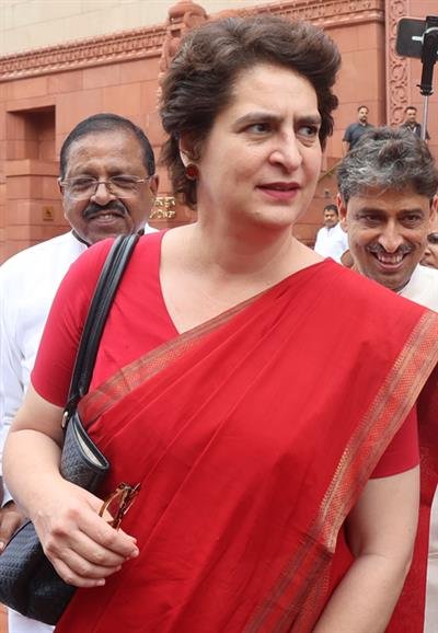 Priyanka Gandhi welcomes Wayanad Medical College, thanks Centre and State