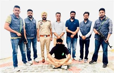 Gangster Goldy Brar's associate held with five pistols