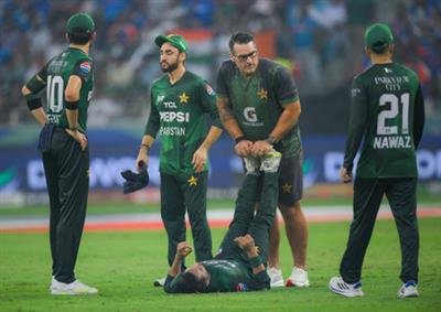 No need to panic or overreact, says Mohammad Yousuf after Pakistan’s Asia Cup loss