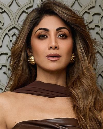 Shilpa Shetty records statement with Mumbai Police EOW in Rs 60 crore fraud case