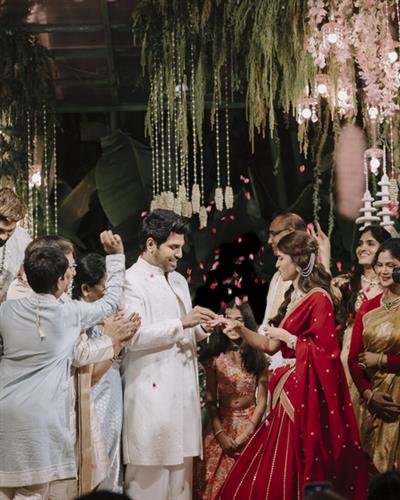 Allu Arjun welcomes sister-in-law Nayanika to the family after engagement with brother Allu Sirish