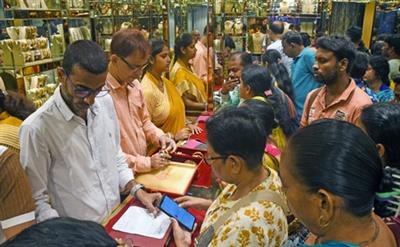Gold sees notable rally amid rising expectations of US Fed rate cut