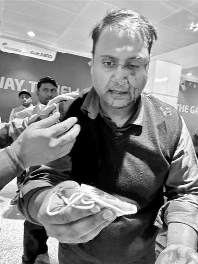 SpiceJet passenger alleges assault by Air India Express pilot at Delhi airport