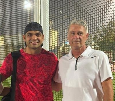 Neeraj Chopra and javelin legend Jan Zelezny end their coaching partnership after a mixed season