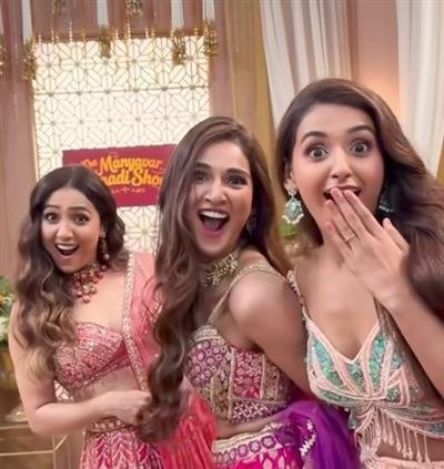 Shakti Mohan, sisters recreate Kareena Kapoor’s ‘Poo’ magic with Karan Johar